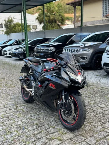 SUZUKI GSX-R 750 W SRAD 2011