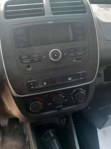 Multimídia do kwid 