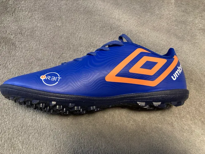 Chuteira Society Orbit Umbro - NOVA - TAM.37