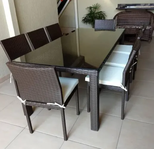Mesa de fibra sintética