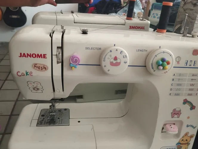 Máquina de Costura Janome - Usada