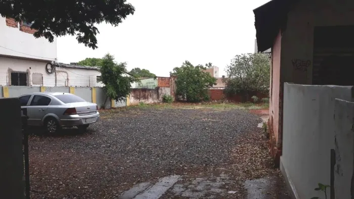 Oportunidade - Lote de 800 m² no Centro de Campo Grande