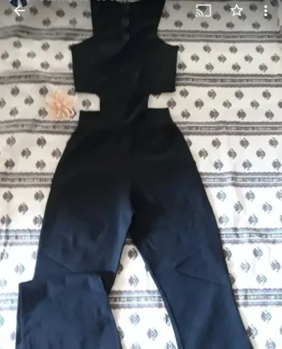 Macacão Preto todo de elastano.