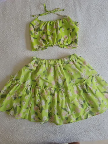 Conjunto verde floral