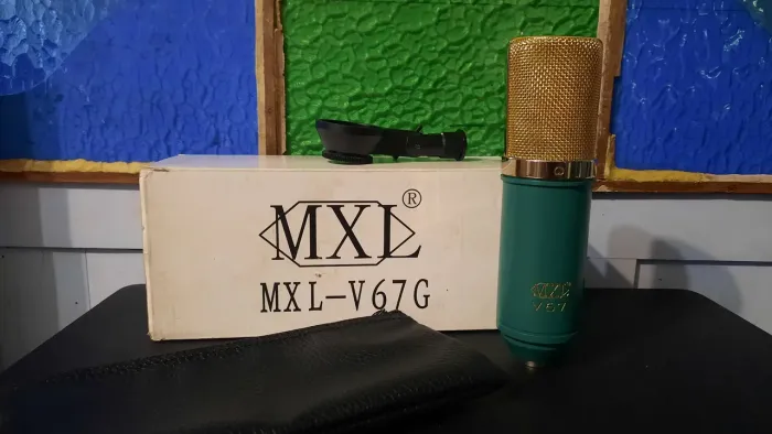 Microfone Condensador MXL V67G Profissional