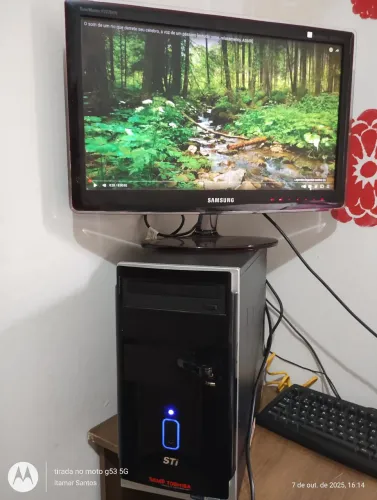 Computador Semp Toshiba 4G 500HD tela SAMUNG 20'