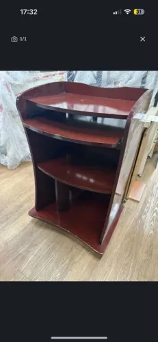Mesa de escritório com gaveta para teclado