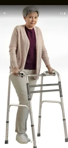 Andador de alumínio novo 