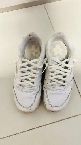Tenis Olympikus branco feminino R$ 60,00 R$ 60,00