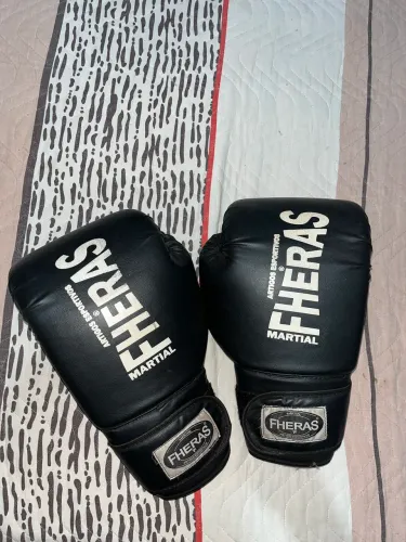LUVA DE MAUY THAI FHERAS PRETA