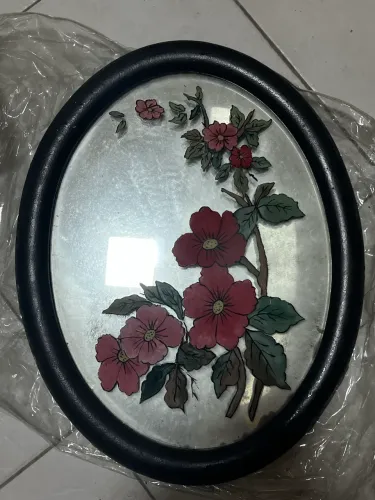 Espelho Oval Vintage com Pintura Floral no Vidro - Peça de Decoração Rara