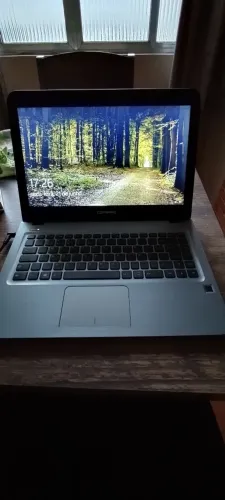 Notebook Compaq - Tela grande, ótimo desempenho!