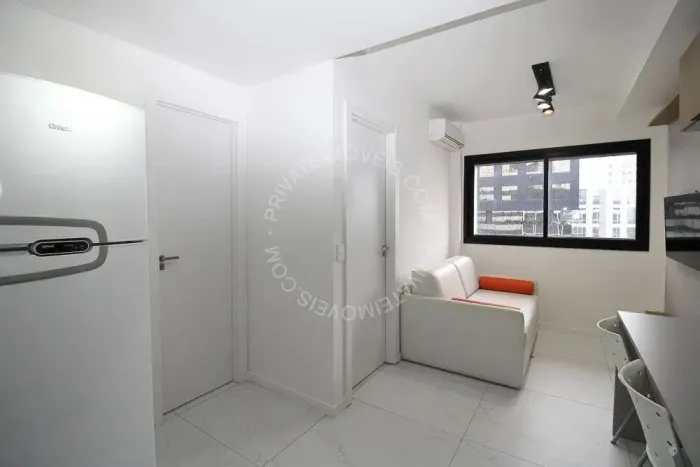 Apartamento mobiliado para alugar no Boa Vista com 1 quarto.