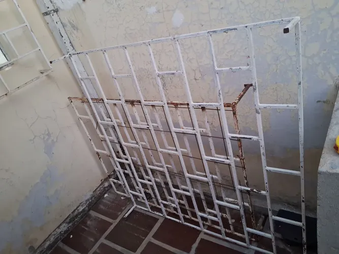 Varias grades de proteção em aço para janelas