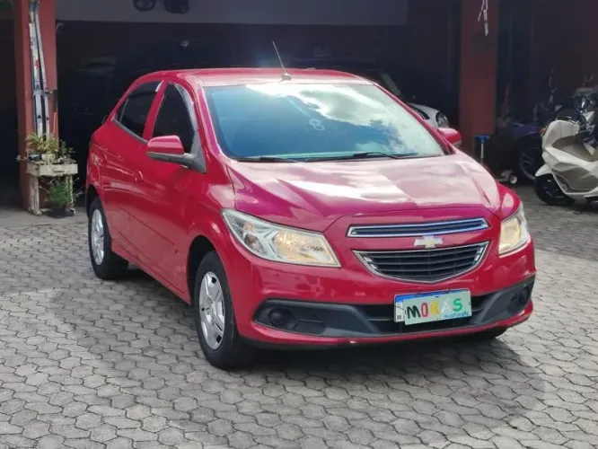 Chevrolet Onix Hatch LT 1.0 8V Flexpower 5P Mec. 2013