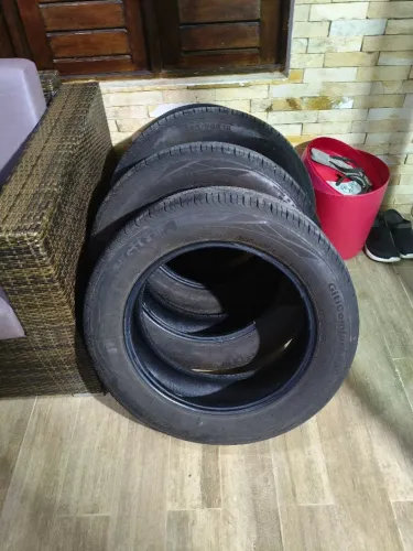 Pneu Original BYD Song pro 225/60r18 Giti Confort F50