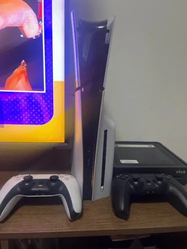 PlayStation 5 com leitor de disco 