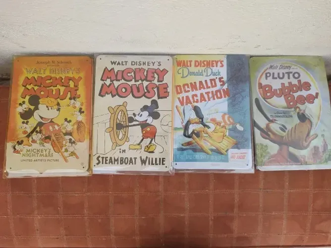 Filmes Disney - Placas decorativas em alumínio 