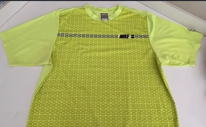 Camisetas Mizuno e Nike