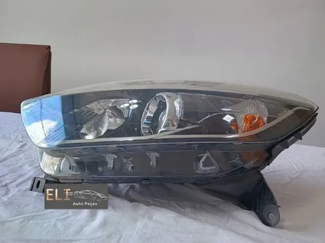 Farol Renault Captur LE 2017 2018 2019 2020 2021 2022 2023 2024 2025