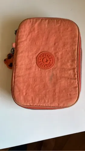 Estojo escolar Kipling original novinho cor laranja.