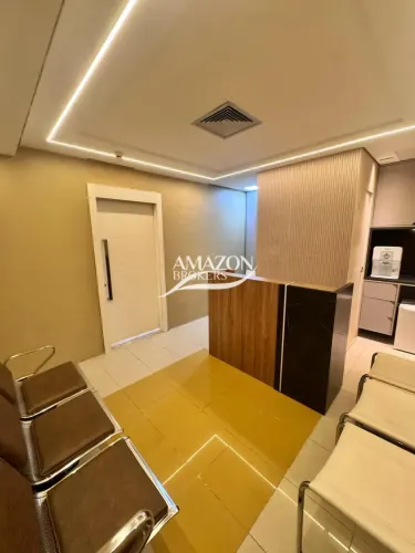 Sala Comercial mobiliada de 31,40m2 no Millennium Medical Tower, disponível para locação: