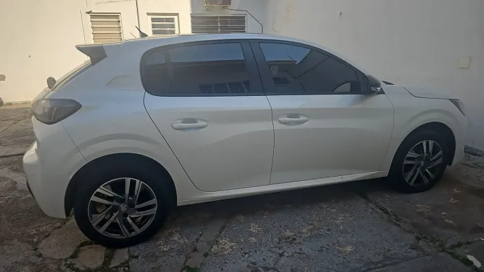 Peugeot 208 Griffe 1.6 Flex 16V 5P Aut. 2021
