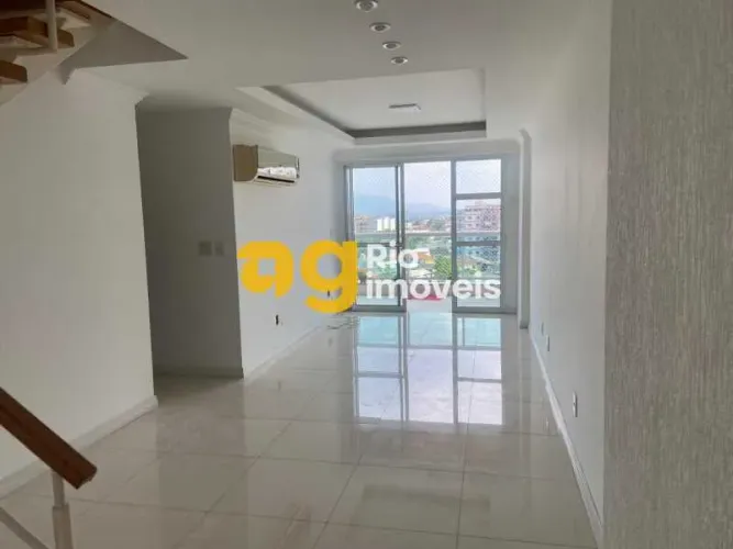 Cobertura : / Residencial / Vila Valqueire