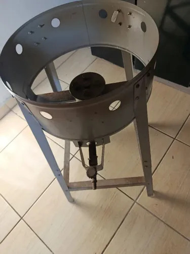 Vendo fogão tacho ou fritador a gás de alta pressão.