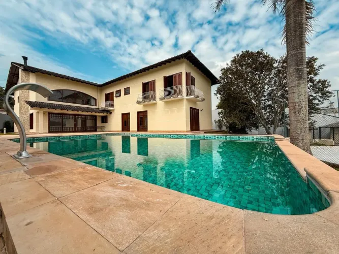 Casa para venda e locação no condomínio Jardim Passárgada A