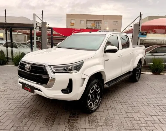 Toyota Hilux CD 4X4 2.8 Diesel Mec. 2021