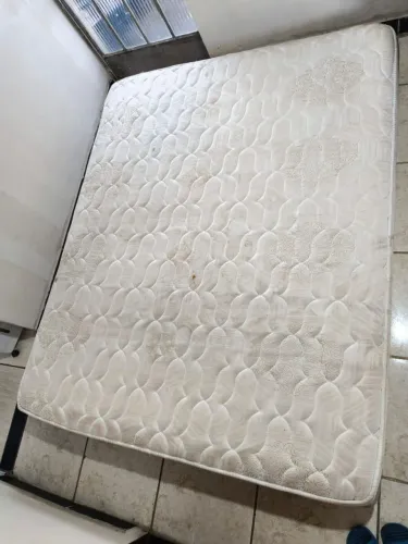 Colchão Queen size 