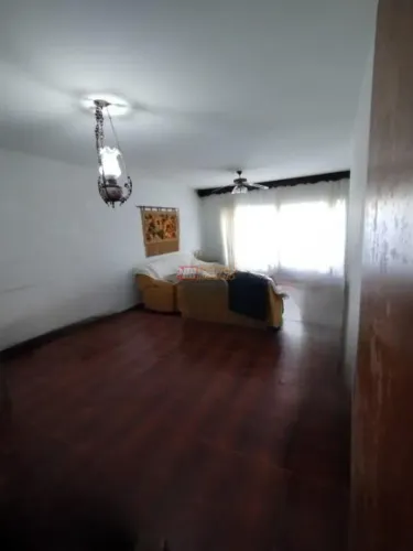 Sobrado Residencial e Comercial no Bairro Vila Valparaíso em Santo André