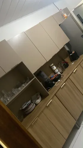 Armário de cozinha em perfeitas condições