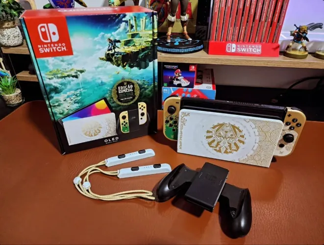 Nintendo Switch Oled Versão Zelda Tears of the Kingdom