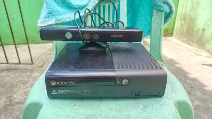 XBOX 360 SUPER SLIM DESBLOQUEADO COM AURORA +30 jogos
