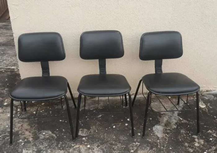 Lote de Cadeiras fixa de ferro 
