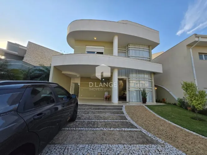Casa à venda no bairro Swiss Park em Campinas - SP