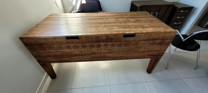 Mesa de Escritório em Madeira de Demolição - Tok&Stok