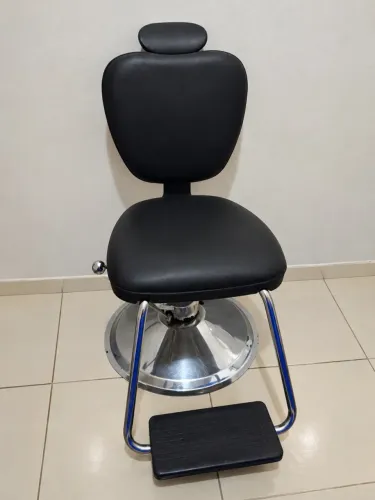 Vende-se cadeira