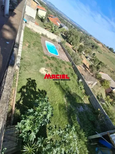 Linda chacara em caçapava, com piscina, com dois quartos, sala ,cozinha,área gurme