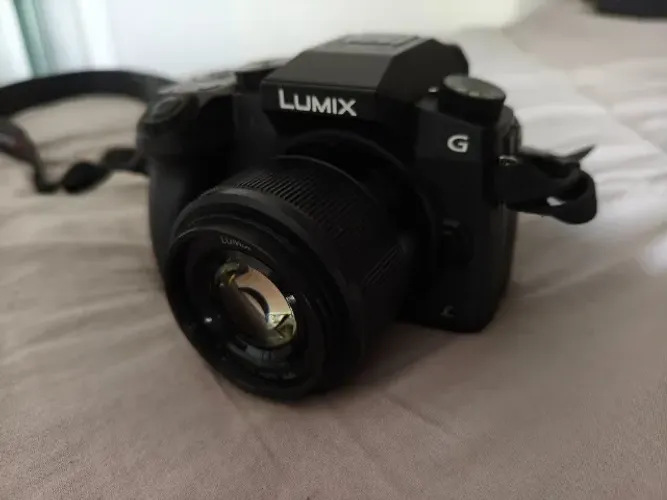 Câmera Mirrorless Panasonic Lumix G7 + Lente + Microsd