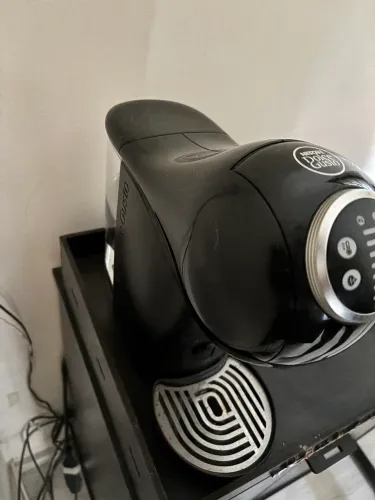 Cafeteira Dolce Gusto Genius S Plus