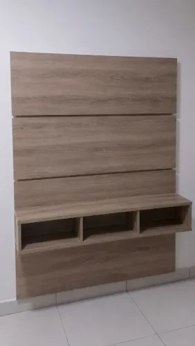 Vendo painel de tv semi novo
