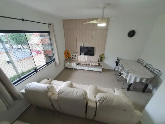 Casa de condomínio na Vila Formosa, 92m², 4 quartos sendo 2 suítes e 2 vagas.