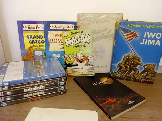 Lote livros e dvd's história