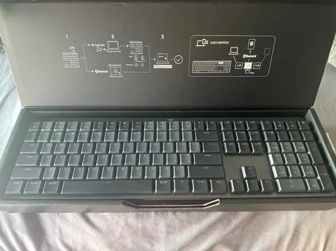 Teclado Mecânico sem fio Logitech MX Mechanical