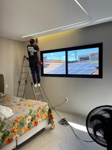 Montagem de cortinas e persiana