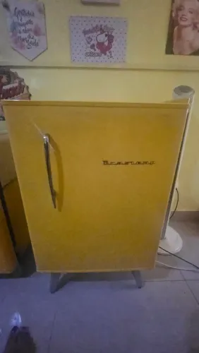 Frigobar Retro Brastemp 76L