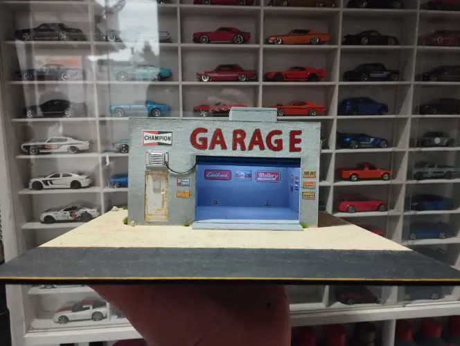 Diorama Garage!